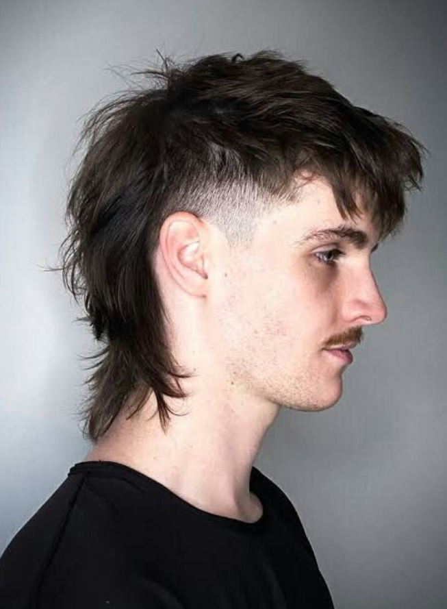 24 Amazing Wolf Cut Hairstyles for All Genders & Hair Types